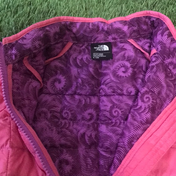 Bright Pink North Face Jacket - Picture 7 of 7